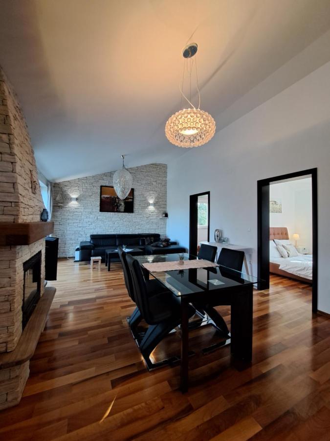 Apartments Villa Sotlar With Pool Ουμάγκ Εξωτερικό φωτογραφία