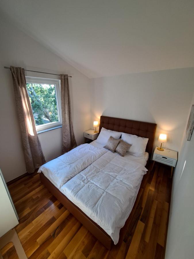 Apartments Villa Sotlar With Pool Ουμάγκ Εξωτερικό φωτογραφία