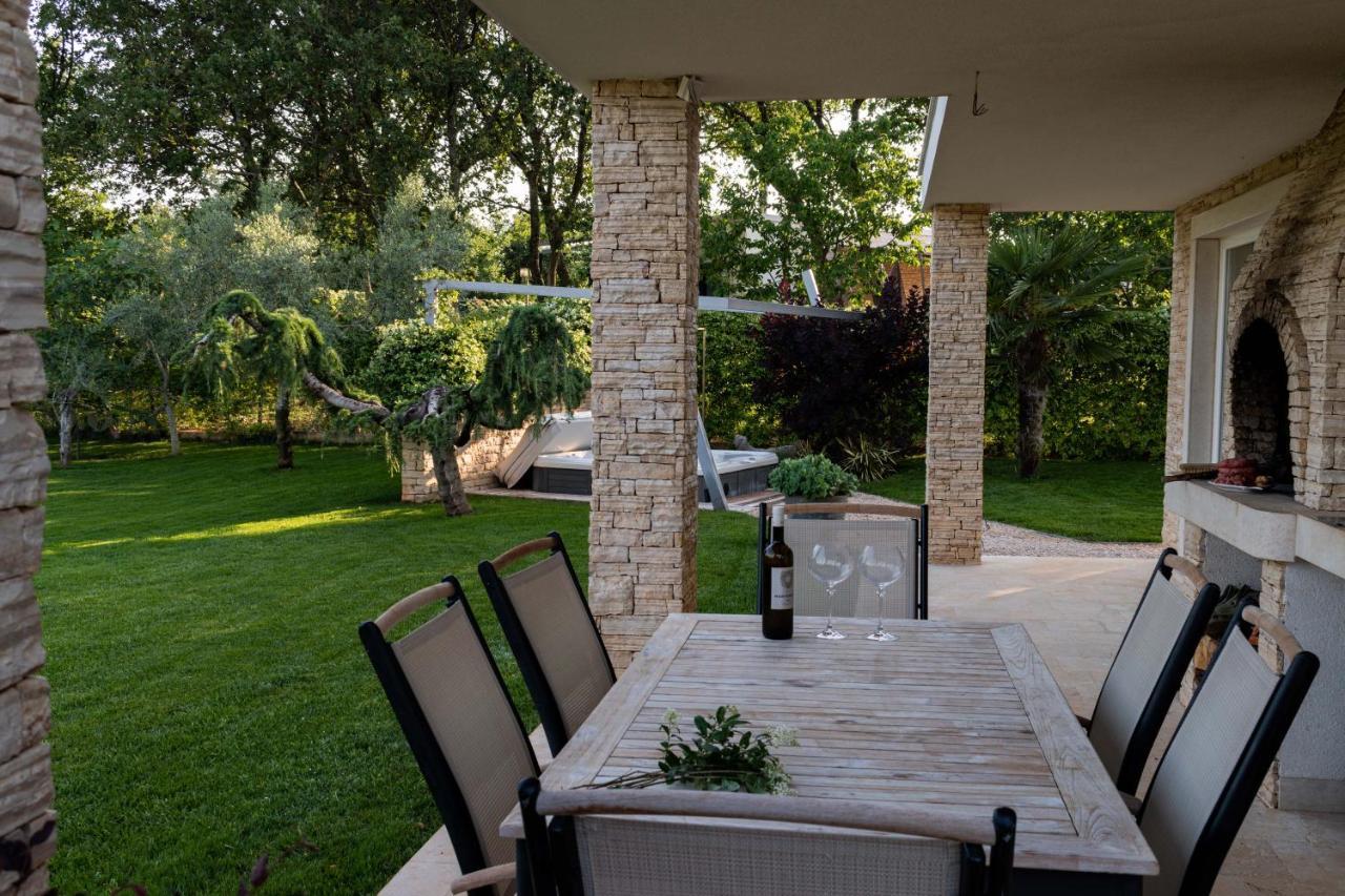 Apartments Villa Sotlar With Pool Ουμάγκ Εξωτερικό φωτογραφία
