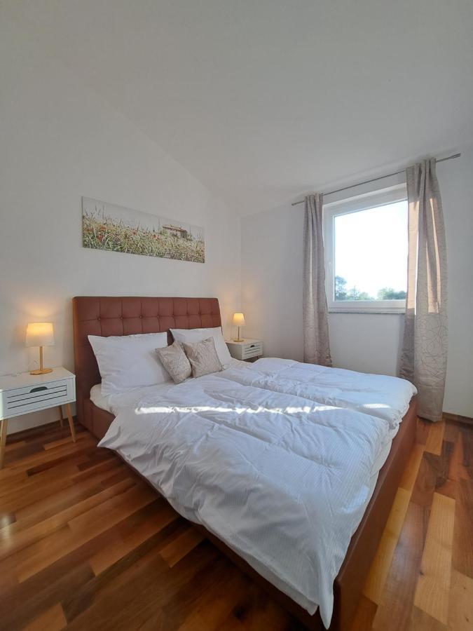 Apartments Villa Sotlar With Pool Ουμάγκ Εξωτερικό φωτογραφία