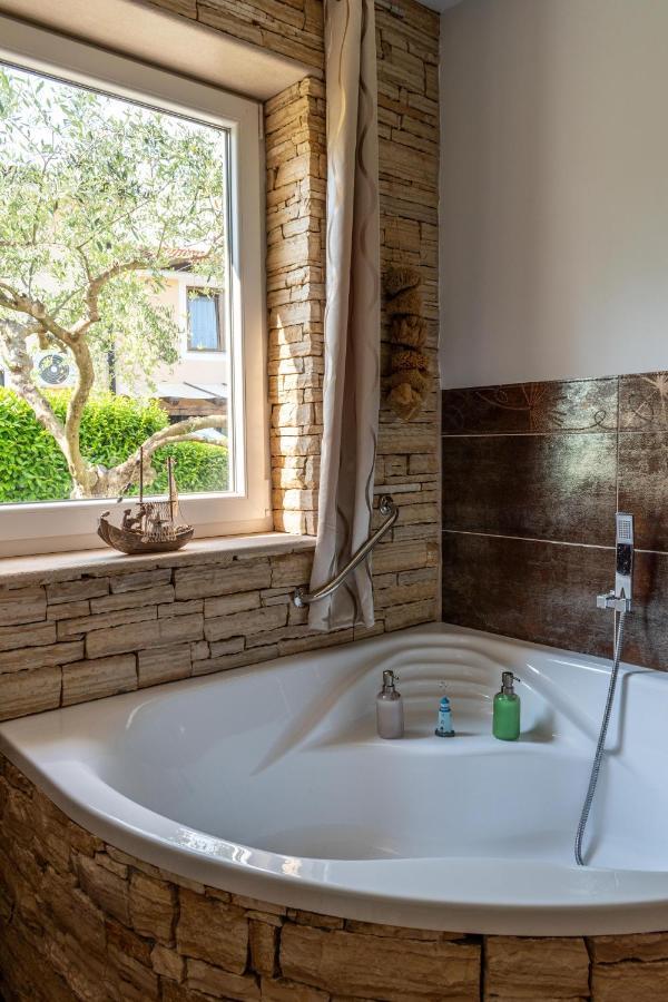 Apartments Villa Sotlar With Pool Ουμάγκ Εξωτερικό φωτογραφία